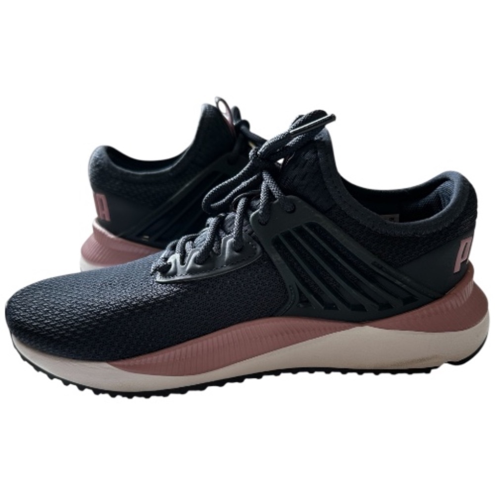 PUMA Women’s Pacer Future Sneakers | Size 7 - Picture 4 of 8